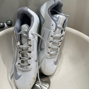 NIKE ladies LACROSSE cleats